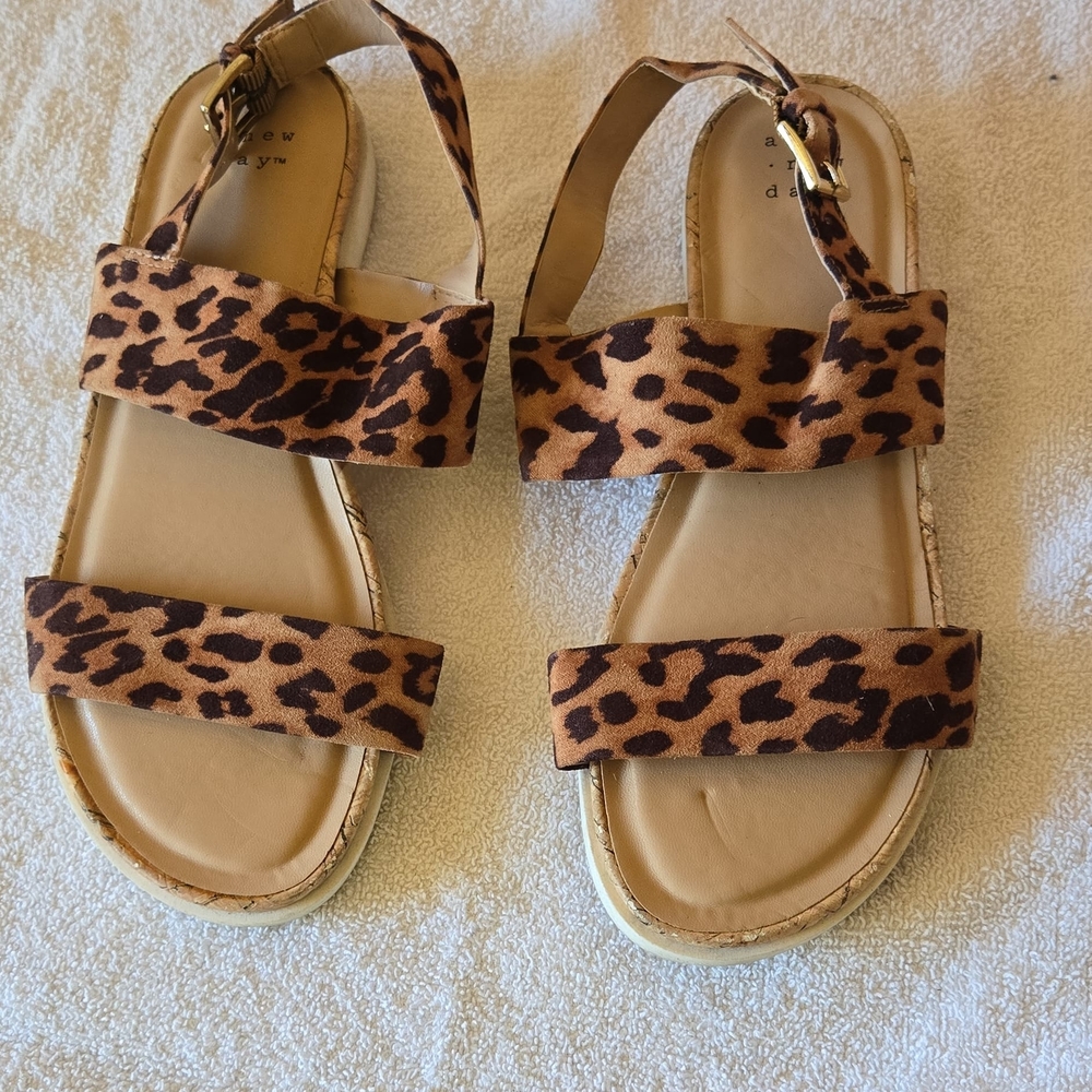 Leopard Print Sandals with Buckle Straps